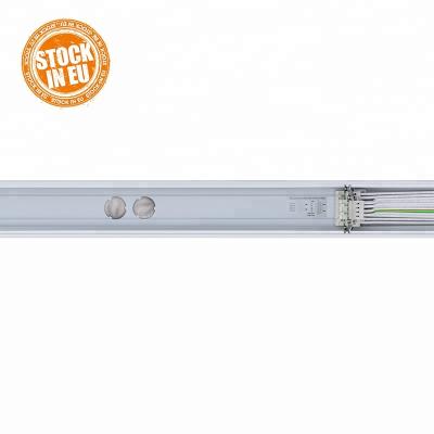 China Desk 5 8 Asymmetric 12 Wire Trunking Rail Daylight Sencor Led Track Light 20w for sale