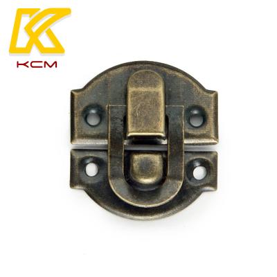 China Automatic Metal Box Locks Clasp Mini Jewelry Box Lock Clasp Antique Wooden Box Buckle for sale