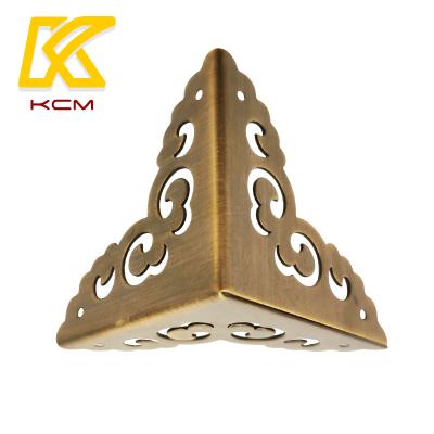 China Auto Corner Mini Brass Furniture Box Case Metal Wrap Angle for sale