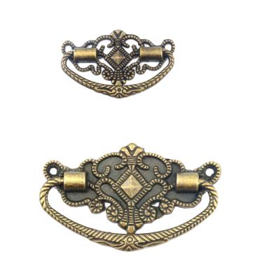 China Automatic Zinc Alloy Classical Embossing Wooden Handle Jewelry Box Handle Furniture Cabinet Ornament Box Handle for sale