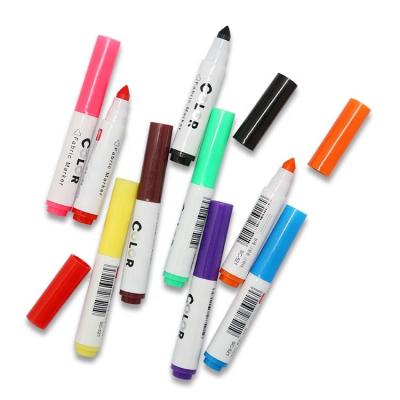 China Eco-friendly PP Body Writing 12 Fluid Colors 1-8mm Tapered Tip White Permanent Fabric Marker Pen for sale