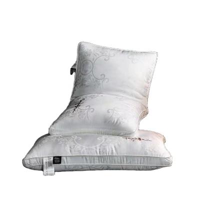 China New Type Polyester Anti-Static Low Price Pillow for sale