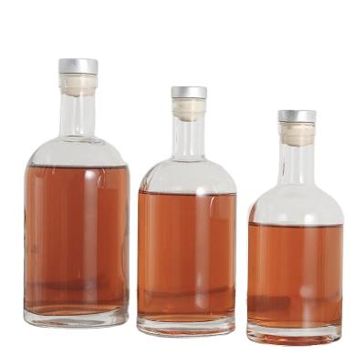 China Food Grade Extra White Flint Liquor Glass Bottles Empty 500ml Vodka Sprits Glass Bottle For Package for sale