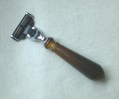 China Men Shaving Sets Shaving Razor #8401A With Gillette Blade Head for sale