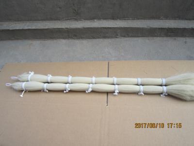 China Extensiones puras falsas de la cola del caballo blanco los 80CM para la demostración del caballo por completo hecha a mano en venta