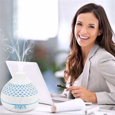 China 2022 hot selling hotel plug-in essential oil humidifier, indoor 550ml diffuser for sale