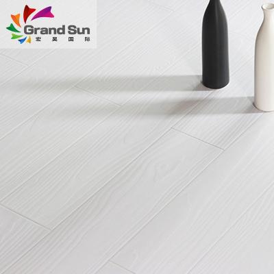 China Wholesale Engineered Wood Laminate White Canadian Oak Flooring Easy Care for sale