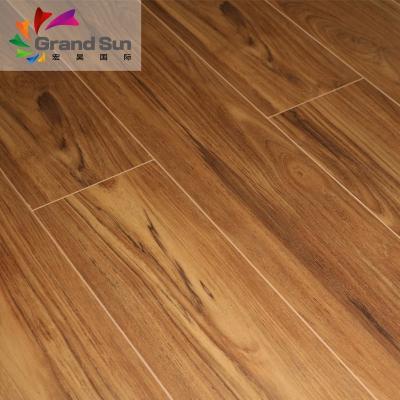 China Easy Care Single Color Flooring Laminate 2216 Ac4 HDF Water Resistance Parquet With Best Price for sale