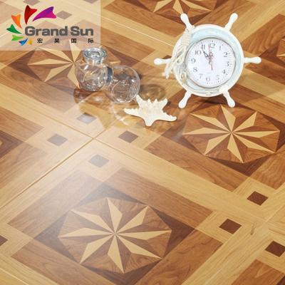 China Easy Maintenance Prime Design Parquet Laminate Flooring HDF Waterproof Laminate Flooring for sale