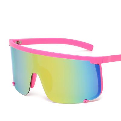 China Plastic sunglasses wholesale fashionable wide plastic sunglasses UV400 sports sunglasses for sale for sale