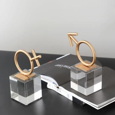 China Modern Premium Arrow Bookends Crystal Home Decor Book Shelves Bookends Bookends for sale