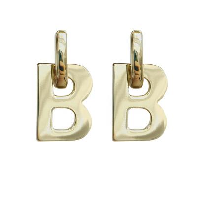 China 2021 CLASSIC Hot Selling Women Party Show Earrings Fashion Jewelry Gold Letter B Dangle Earrings for sale