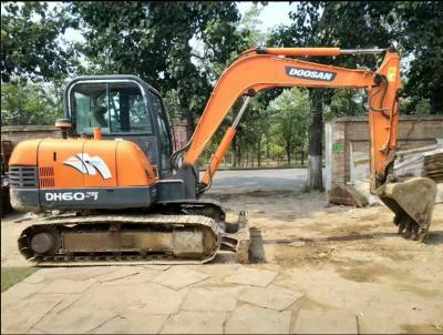 Chine 4 cylindres mini excavatrice utilisée DH60-7 de Doosan de 6 tonnes avec de basses heures de travail à vendre