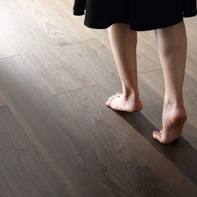 China American Fashionable 15mm Walnut Tread Natural Formaldehyde / Low / Low Noise Free Sample Prefinished Engineered Wood Flooring for sale