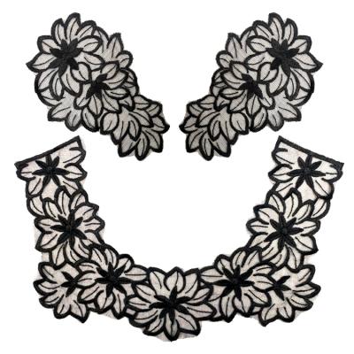 China 3D Chest Flowers Embroidery Lace Up Diy Fashion Accessories Applique Patches Design Custom Hollow Out 3D Polyester Spot Color Apparel for sale