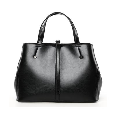 China Oil Wax Leather 2019 Fashionable Leather Women Handbags Tote Bag Manufacturers Bags for sale