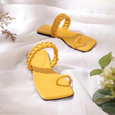 China 2021 New Square Toe Trend Fashion Ring Color Summer Flat Yellow Beach Woven PU Leather Outdoor Sandals For Women for sale