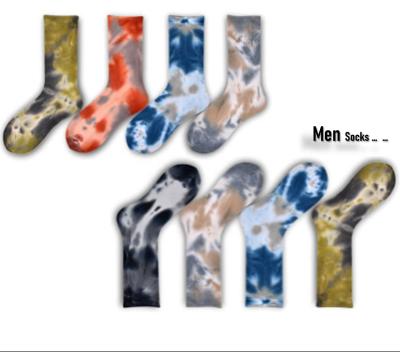 China Sporty 4 PAIRS BOX custom logo gift bangs men's Street Hip Hop tube tie print dye loose sock for unisex combed cotton sneaker socks for sale