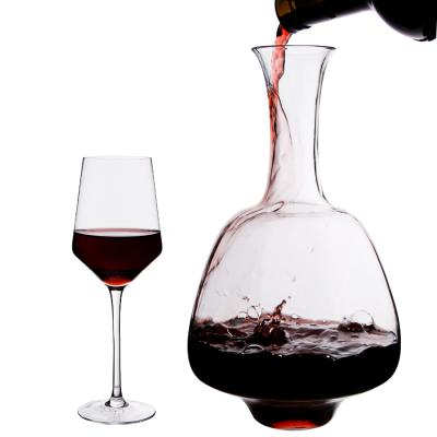 China New Classic/Postmodern Luxury Candle Pitcher Coffee Milk Whiskey Bottle Filter Decanter Glass Wine Decanter Set With Aerator Lid for sale