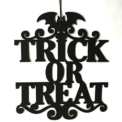 China Party Decoration Halloween Doors Hang Black Trick Or Treat House Nonwoven Halloween Party Decorations Bat Felt Dangle for sale