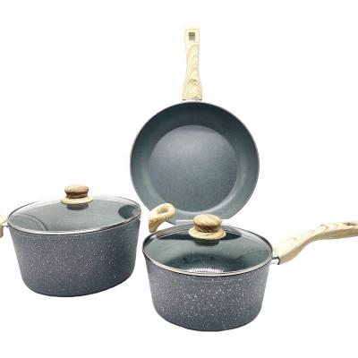 China HOT SELLING ALUMINUM KITCHENWARE COOKWARE SET SUSTAINABLE WITH WOODEN HANDLE for sale