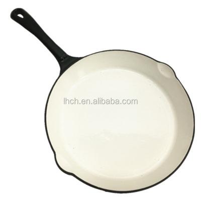 China 18cm Round Porcelain Enamel Cast Iron Grill Sustainable Frying Pan With Long Handle for sale