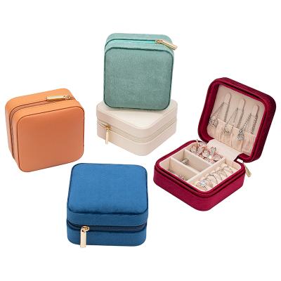 China Luxury Wedding Leather Jewelry Organizer Gift Necklace Case PU Jewelry Organizer Gift Necklace Dropshipping Jewelry Boxes for sale