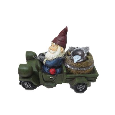 China Europe Polyresin Garden Yard Gnome with Lantern Statue for sale