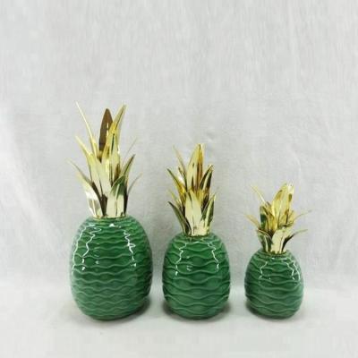 China Europe Ceramic Wholesale Artificial Fruit Pineapple Christmas Home Decoration for sale