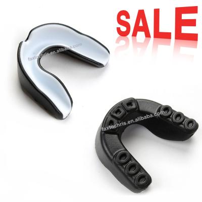 China Custom Sporting Goods Mouth Guard Transparent For Boxing for sale