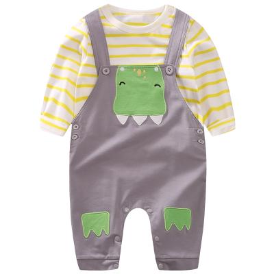 China Breathable infant two-piece bib pants and long sleeve suit, wholesale. YIERYINGTZ1896 baby clothes set for sale