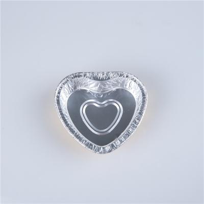 China 100ml Wholesale Food Grade Disposable Foil Cupcake Pan Heart Shaped Food Aluminum Foil Container For Pudding en venta