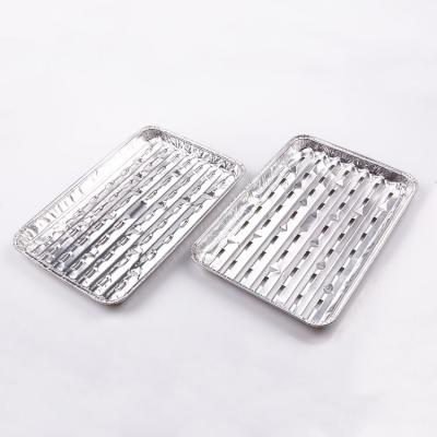 China 1000ML certified durable broiler pans rectangle disposable tin foil BBQ grill perforated aluminum foil bbq tray with holes à venda