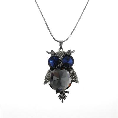 China CLASSIC Antique Owl Glass Necklace Crystal Pendant Sweater Necklace Women Long Chain Jewelry for sale