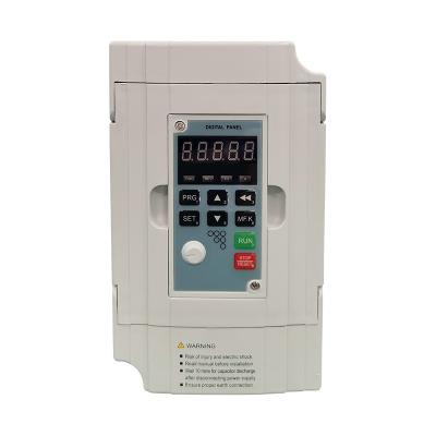 China DNH Shell Inverter 220v Single Phase 0.75kw Plastic Solar Pumping Solar Drive for sale