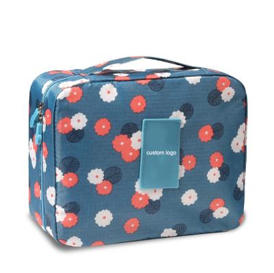 China Fashion In Stock Free Sample Makeup Case Cosmetic Case Organizer Make Up Bag for sale