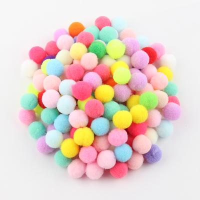 China 2000pcs/lot 20mm Fluffy Pompony Fuzzy Pom Pom Trim Multicolor Material DIY Crafting Christmas Gift Upholstery Supppies Auto Plush Pompom Decoration 20mm for sale