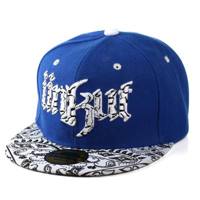 China COMMON Hot Sale High Quality Custom Made Embroidery Trucker Hat Hip Hop Sports Hat Fashionable Six-Piece Baseball Cap for sale