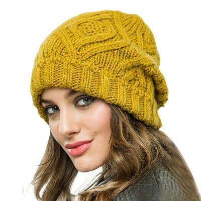 China JOINT Hot Selling Woman Outdoor Running Hats Warm Winter Hats Solid Color Acrylic Knitted Beanie Hats White for sale