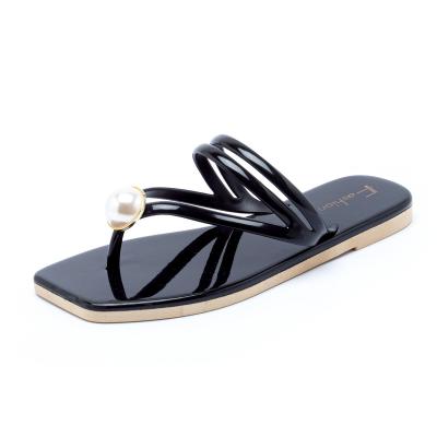 China Cushioning Summer Flip Flops Fashion Beads Use Square Toe Flat Clip-Toe Beach Casual Black Sandals For Women for sale