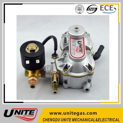 China CNG injection reducer STR for multi point injection system, cng regulator for cng car conversion kits cng redcer CNG high quality car for sale