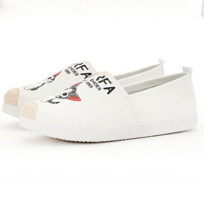 China China Cat Pattern Breathable Ladies Women Flat Casual Canvas Shoes for sale