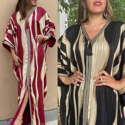 China New Polyester 2157 Spring And Autumn Striped Muslim Fashion Arab Women's Long Robe Abaya With Fringe Bat Wing Islamic Clothing Kaftan Abaya for sale