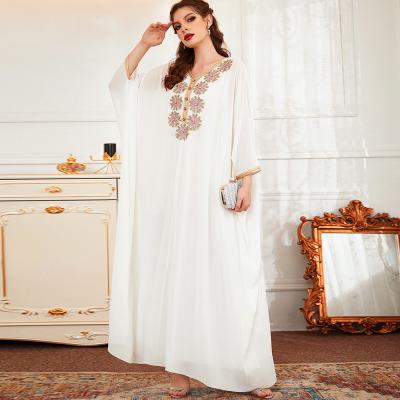 China 2177 polyester 2177 polyester batwing embroidery batwing simple abaya white long dress fancy dress Dubai neckline Ramadan factory kuwii Muslim Middle East kaftan abaya for sale