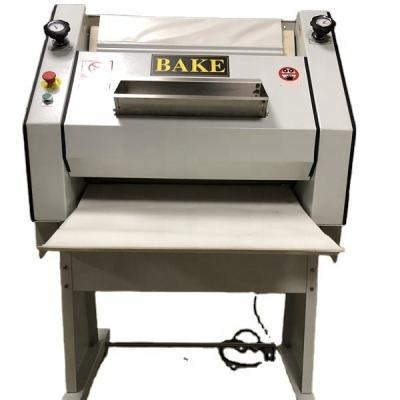 China Bakery Commercial Use Baguette Bread Moulder French Roll Making Machine for sale