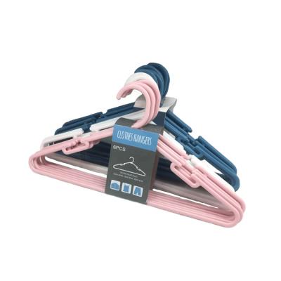 China Adults Boutique Magic Colorful Plastic Garment Eco-friendly Material Painted Plastic Hangers For Clothes for sale