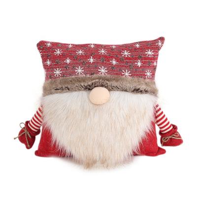 China SOTE Anti-Static Gnomes Design Red Tile Blanket Square 45*45CM Cushion Cover for sale