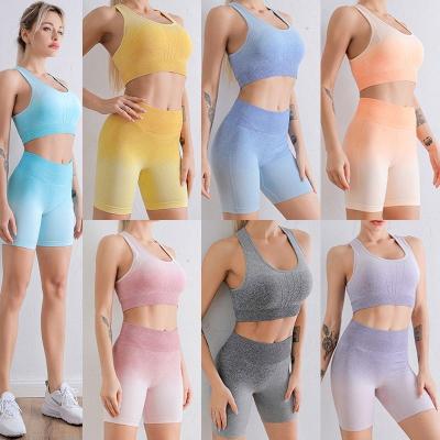 China 2021 Breathable Wholesale Gym Woman Running Tracksuits Gradient Color Seamless Bra Shorts 2 Pieces Yoga Set for sale