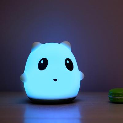 China 2018 Rechargeable Panda pat light  led Silicon night light with colorful lighting for sale