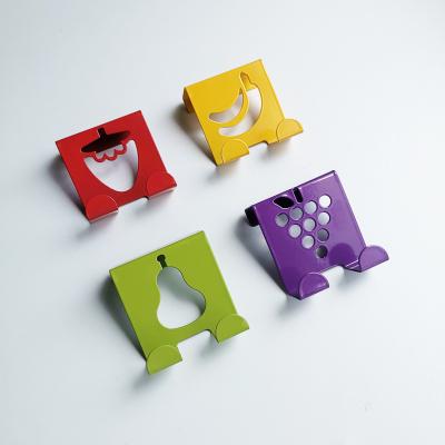 China Viable Decorative Metal Over Door Hanger Hook Fruit Shaped Cabinet Over Door Hooks For Hat Coat Clothes for sale